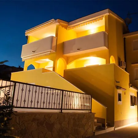 Apartmán In Rogoznicko