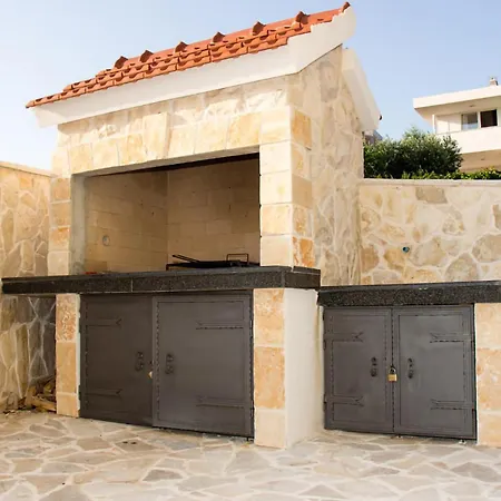 Apartmán In Rogoznicko